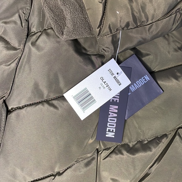 Steve Madden | NWT| Chevron Quilted Puffer Coat - Picture 14 of 15
